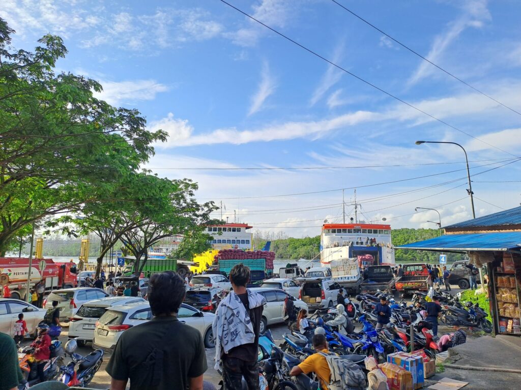 pelabuhan Kariangau Balikpapan ke Penajam