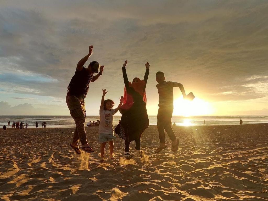 Wisata pantai pangandaran