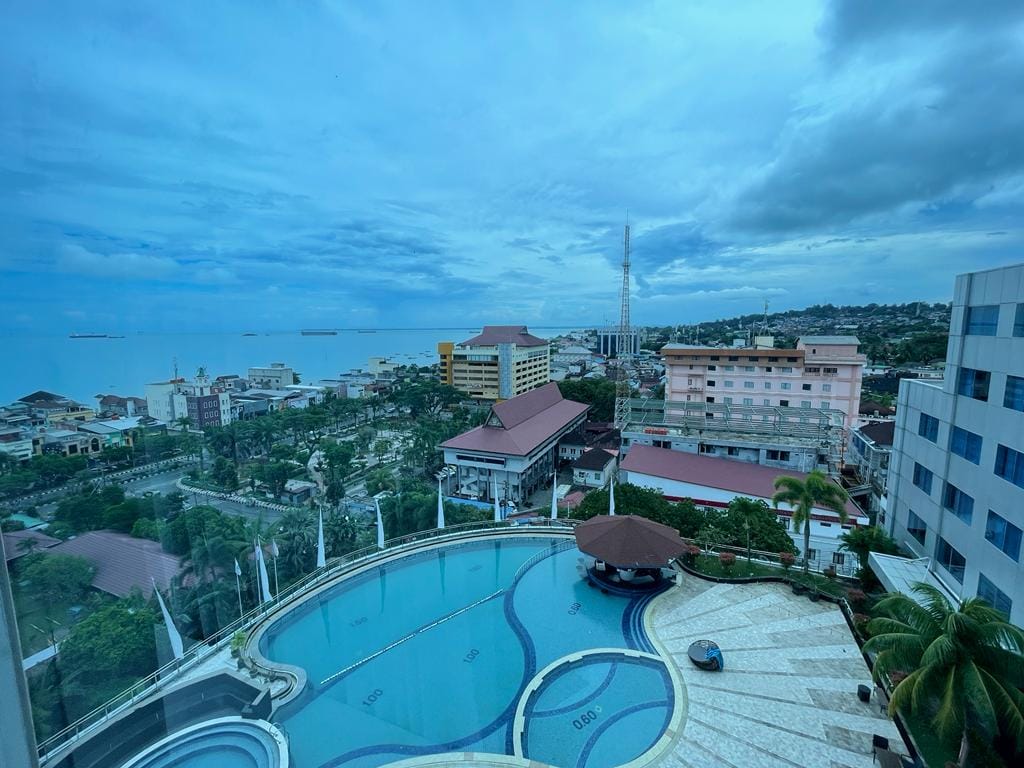 Kolam Renang Hotel Novotel