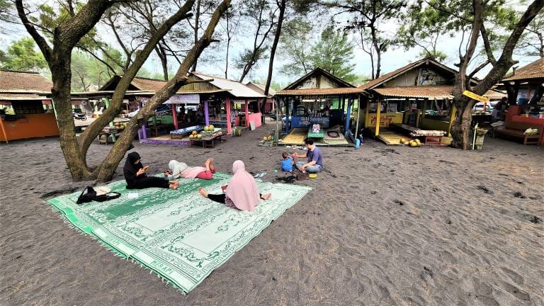 Pantai Pandansimo