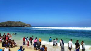 Pantai Sadranan Gunung Kidul