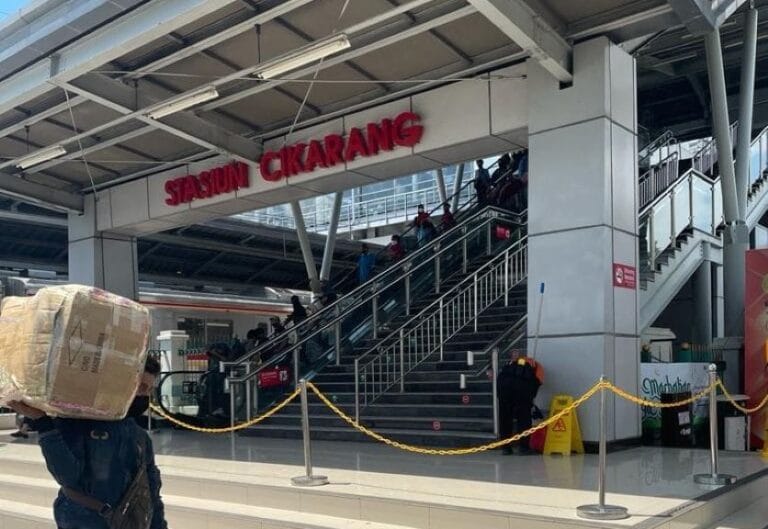 Stasiun KRL Cikarang