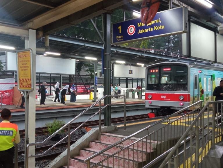 Jadwal KRL Stasiun Cawang