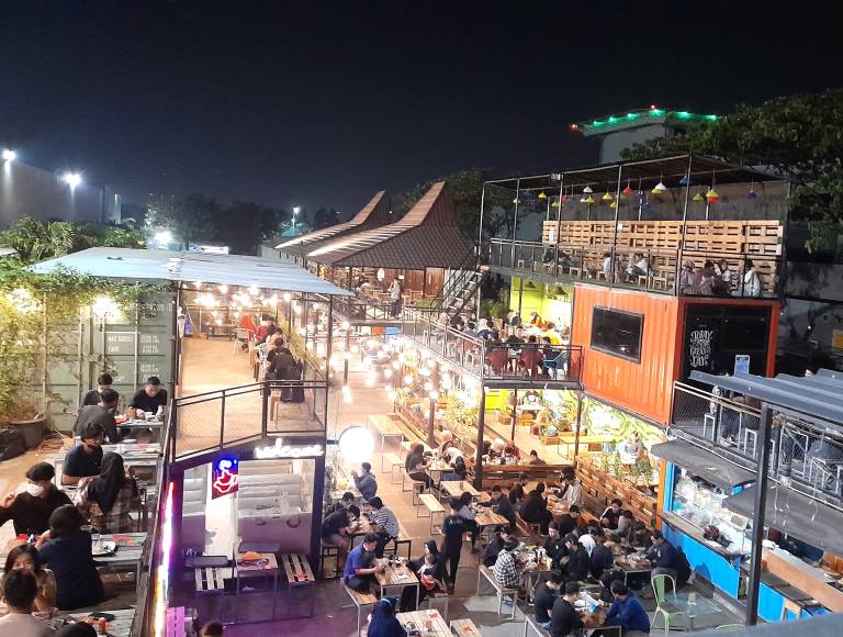 Cafe Empire Cikarang (Dok. Googlemaps@Novera Tama)