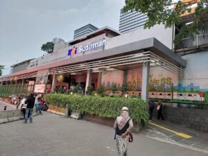 Jadwal Kereta KRL Sudirman Cikarang