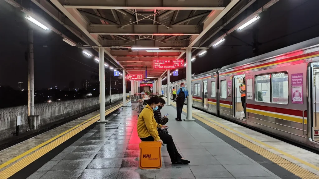 Jadwal KRL Matraman