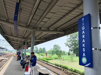 Stasiun Tigaraksa