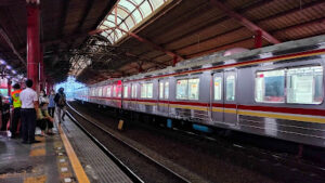 Jadwal KRL di Stasiun Jayakarta
