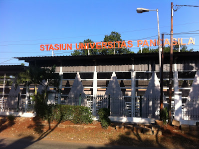 KRL Stasiun Universitas Pancasila