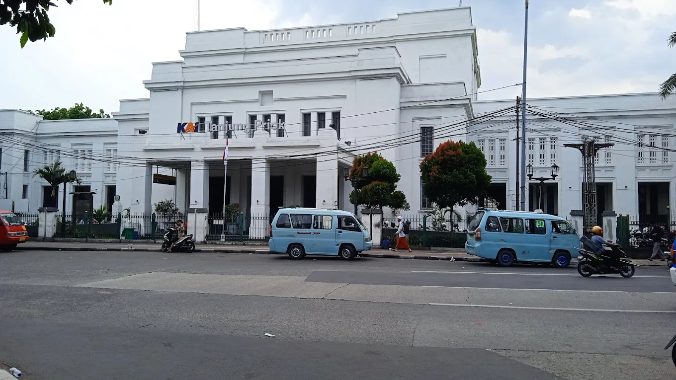 Jadwal KRL Stasiun Tanjung Priok