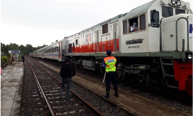 JADWAL KERETA STASIUN WALANTAKA