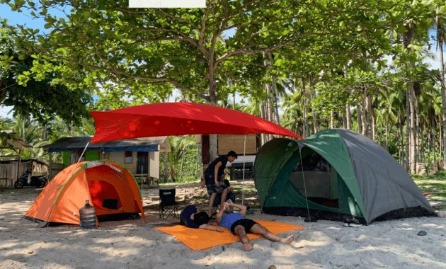 Camping sekitar di Pantai Legon Pari Sawarna