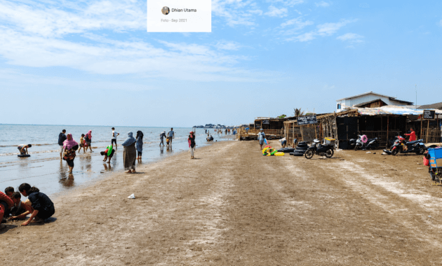Pantai Pulau Putri Cikeong Karawang