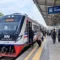 Kereta Lokal Merak di Stasiun Krenceng
