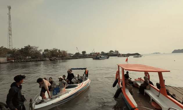 Penyebrangan Pulau Merak besar